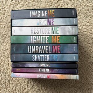 Tahereh Mafi Shatter Me Books